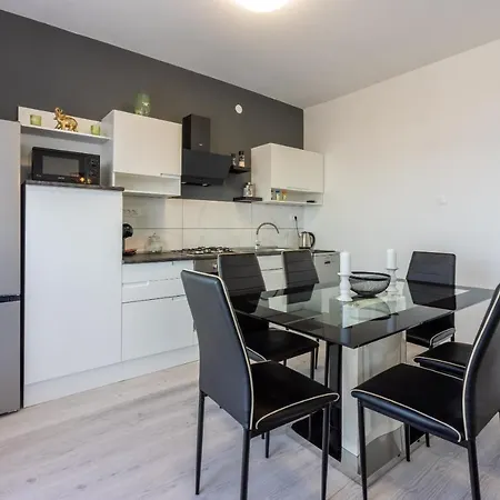 Dora Apartmán Crikvenica